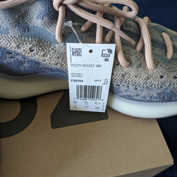 Adidas Yeezy Boost 380 Mist Men 9 FX9764 042024 - Picture 6 of 12